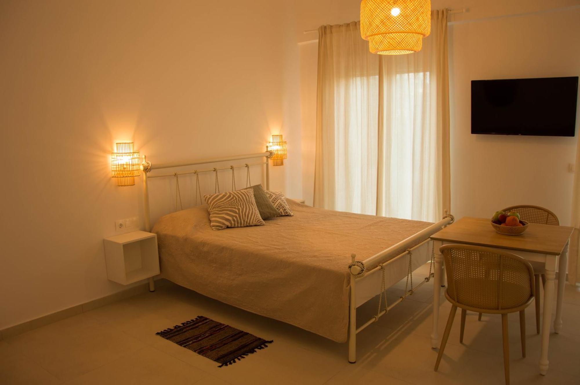 Aristidis Apartments アギオス・ゲオルギオス エクステリア 写真