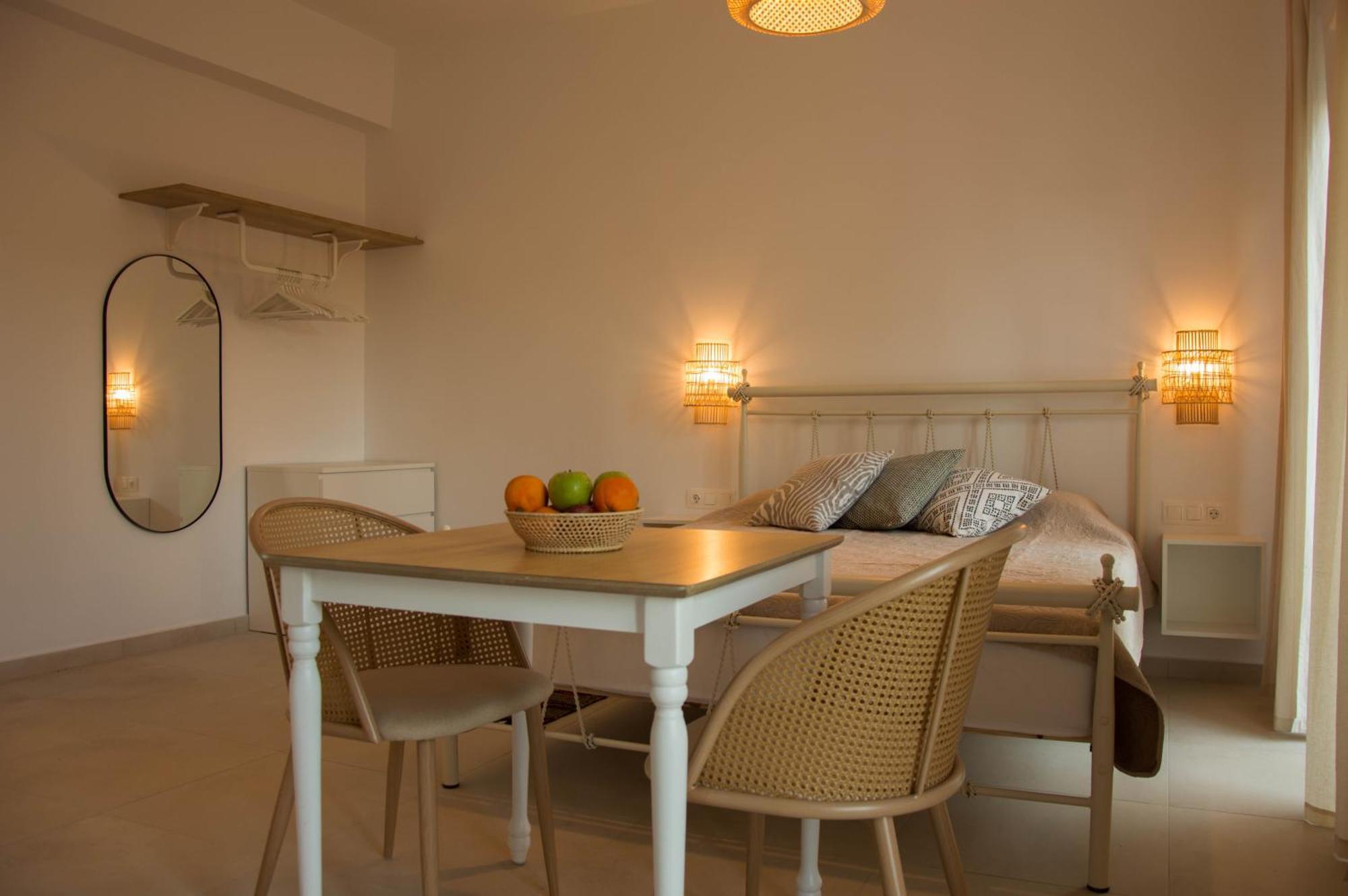 Aristidis Apartments アギオス・ゲオルギオス エクステリア 写真